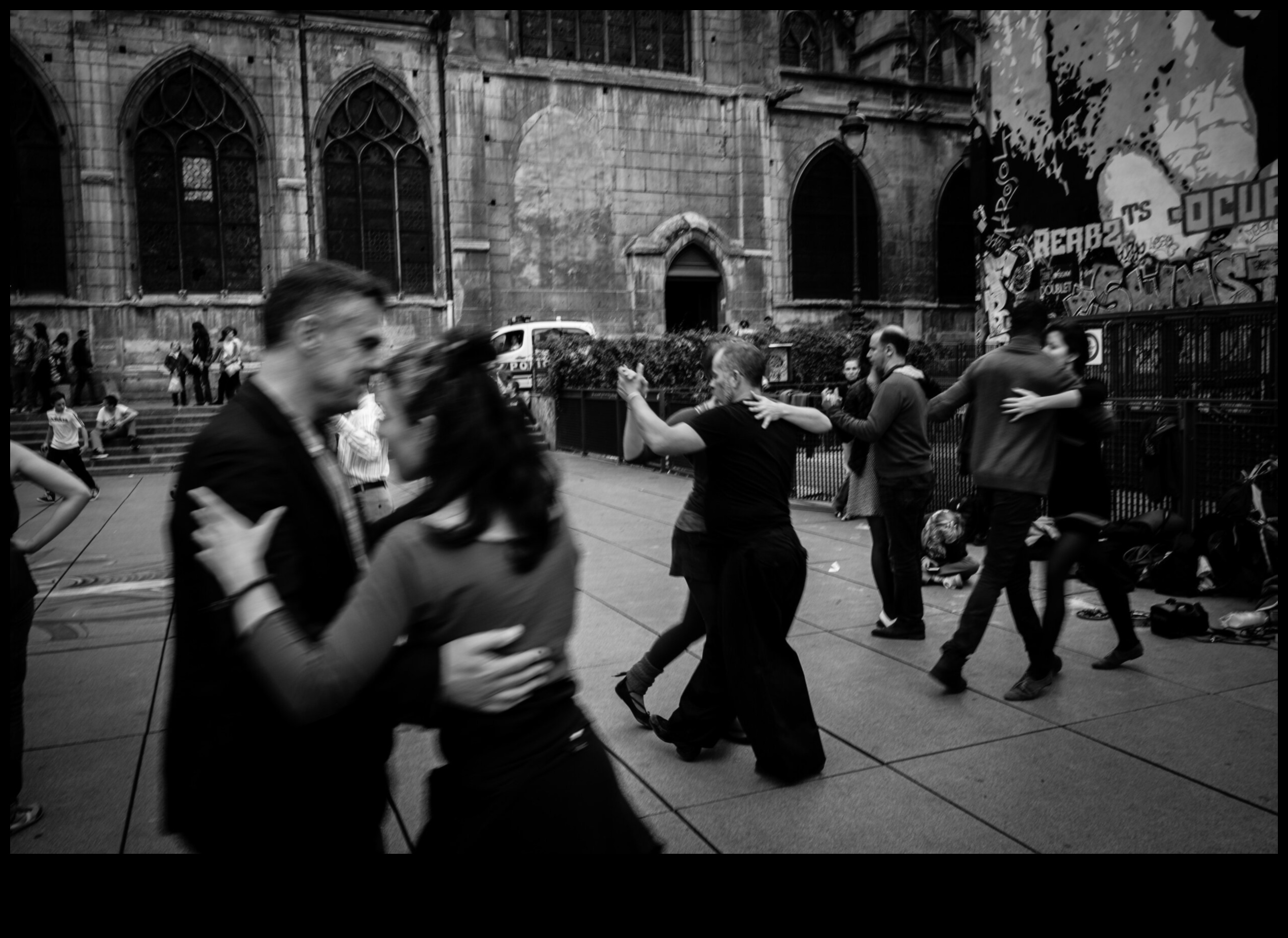 Terrain Tango: Dans prin aventuri în aer liber