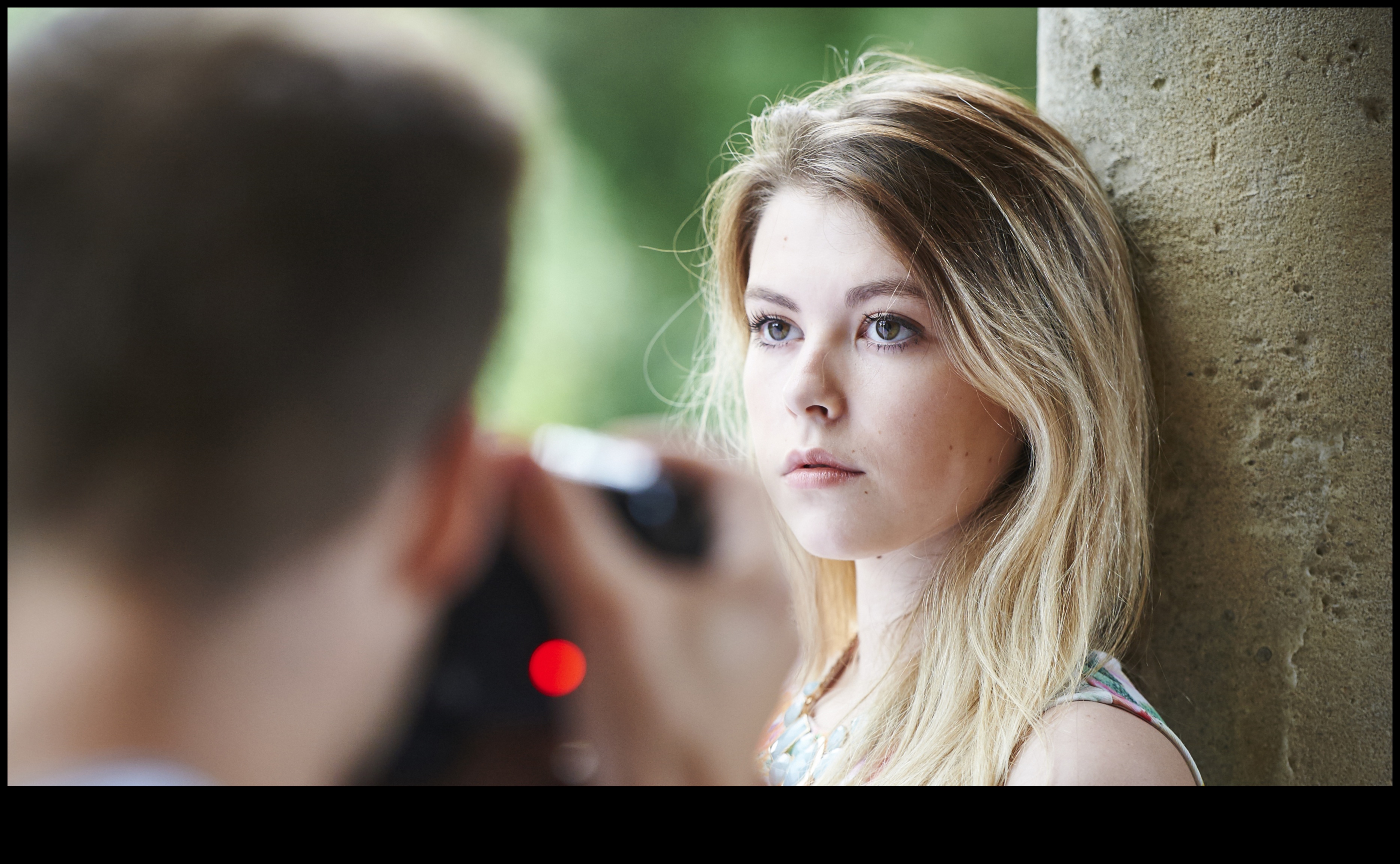 Surprindeți portretul perfect cu lentile de precizie 2 Portrete perfecte: precizie profesională în obiectivele camerei