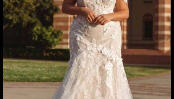 Curve Couture: rochii de mireasa de marime mare in plina inflorire